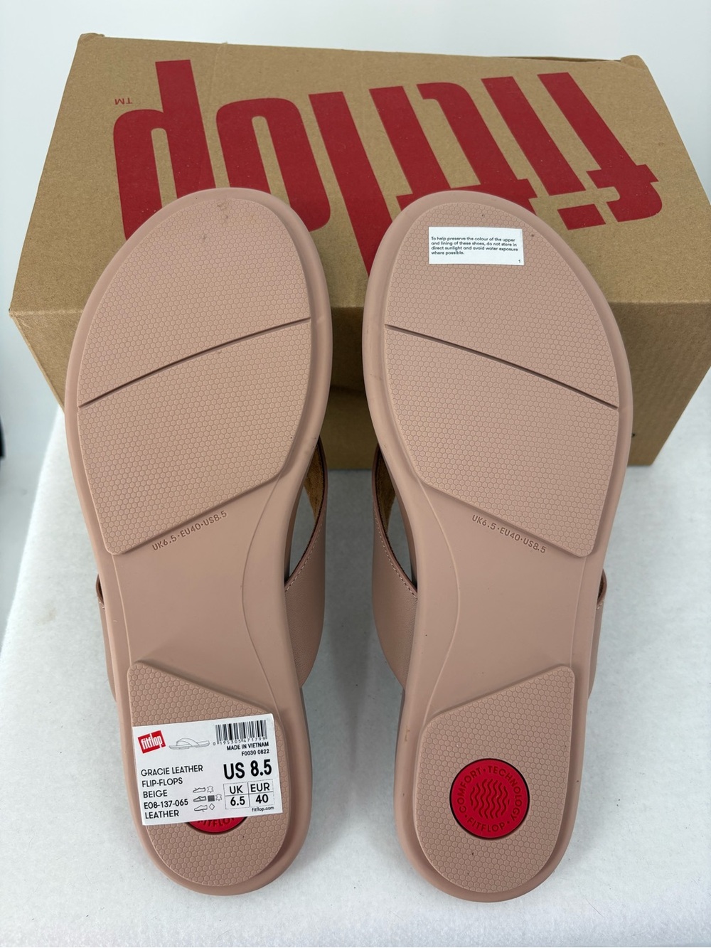 FitFlop Gracie Flip-Flops - Leather Beige 8.5 - Picture 5 of 5